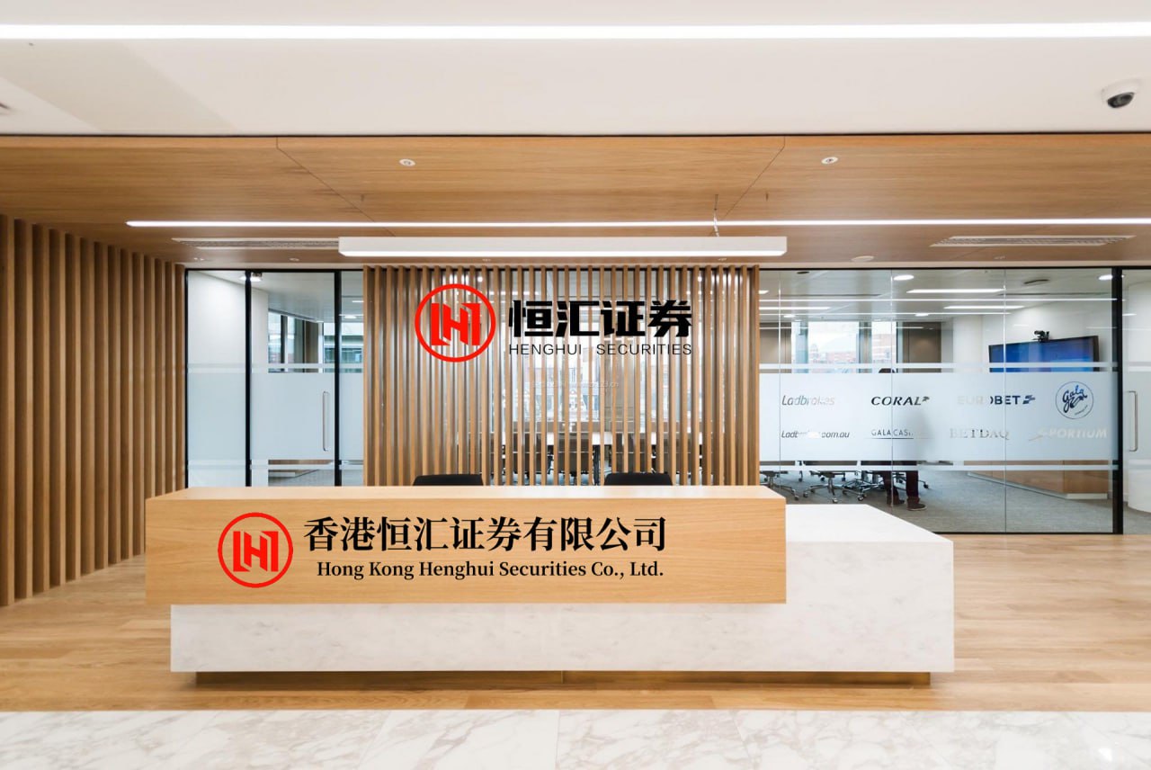 富兴配资 宝宝长奶癣、成人手脱皮？其实都是湿疹！教你一眼认出湿疹样子